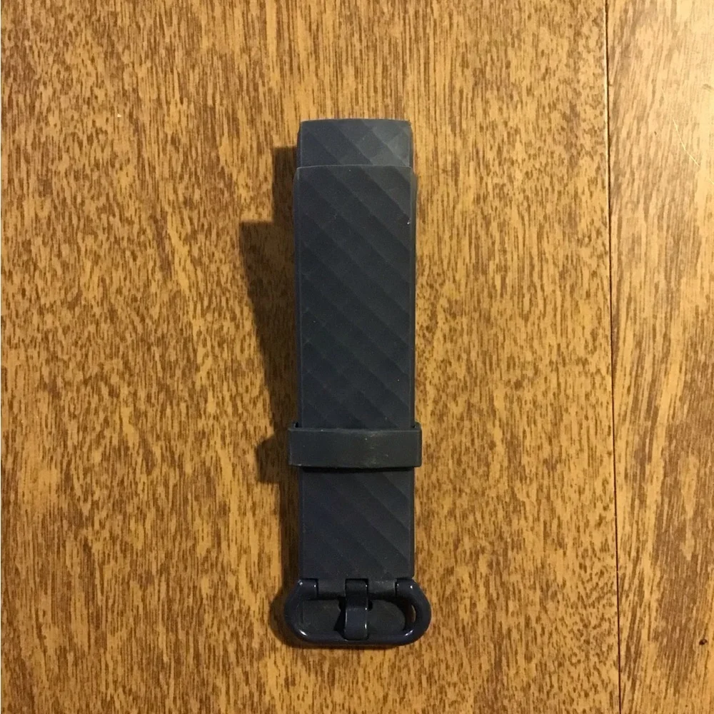 Fitbit band bundle and charger - 6 piece set